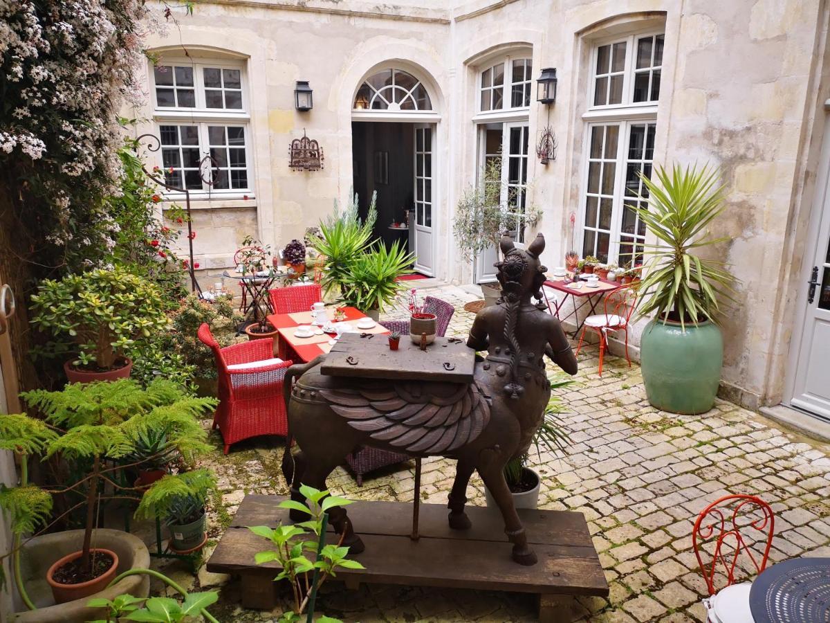 เรซิด็องซ์ เด แอ็งด์ Bed & Breakfast ลาโรแชล ภายนอก รูปภาพ